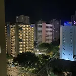 Very And Bright Mobydick Apartmán